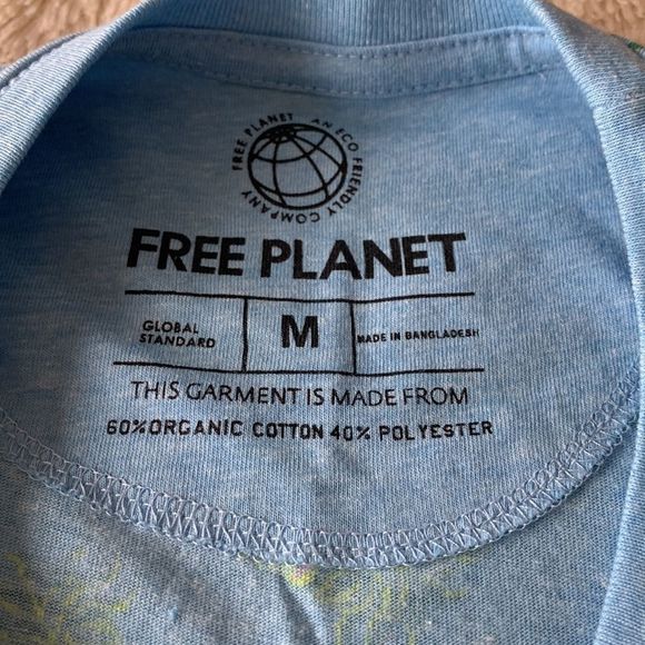 Free Planet blue pineapple t-shirt - Picture 8 of 16